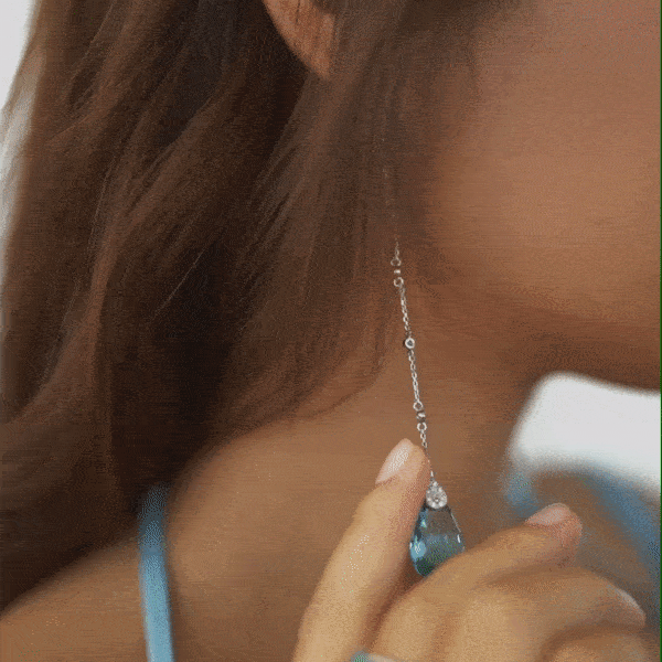 <span style="font-family: Lora;"><i>Қыз жасауы: </i></span><p><span style="font-family: Lora;"><i>любовь матери в каждой детали</i></span></p><p><span style="font-family: Lora;"></span></p><p></p>