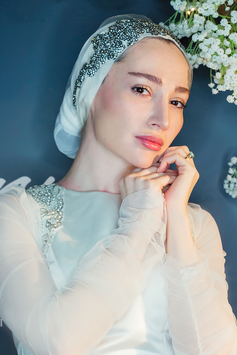Стильная невеста в платке: как найти безупречное решение?