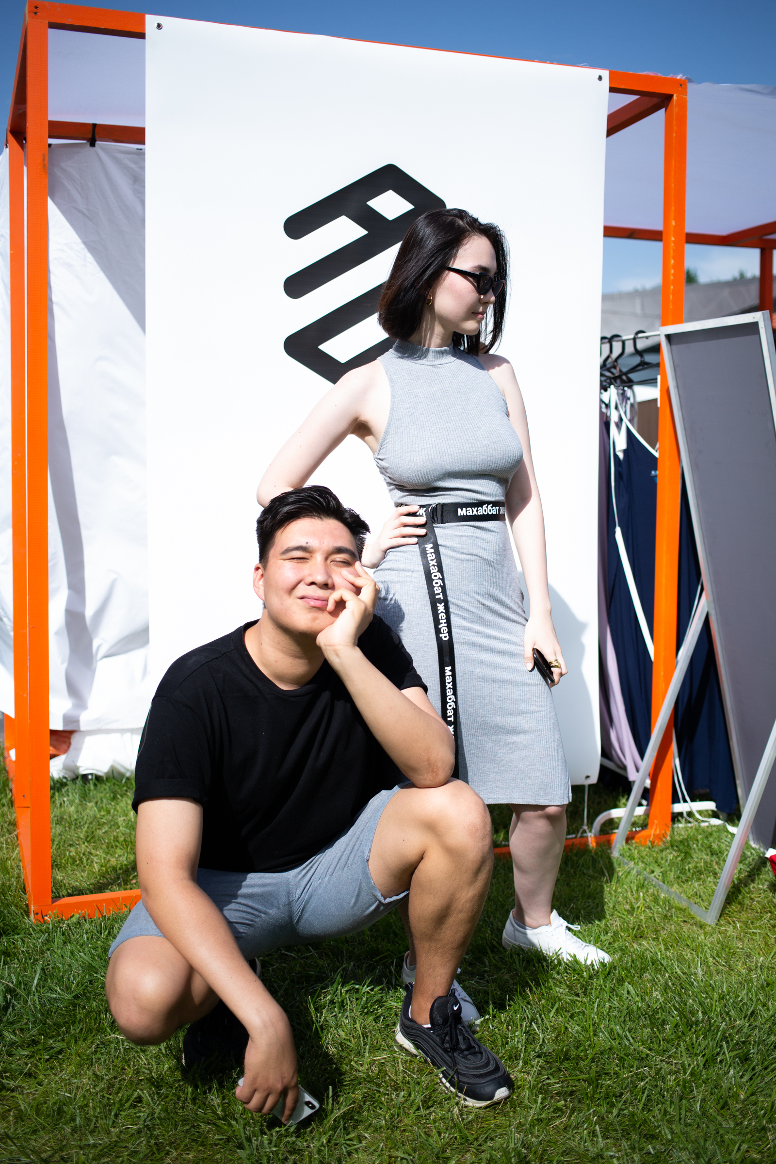 Almaty Pop Up Store: гид по городской ярмарке дизайнерской одежды и аксессуаров